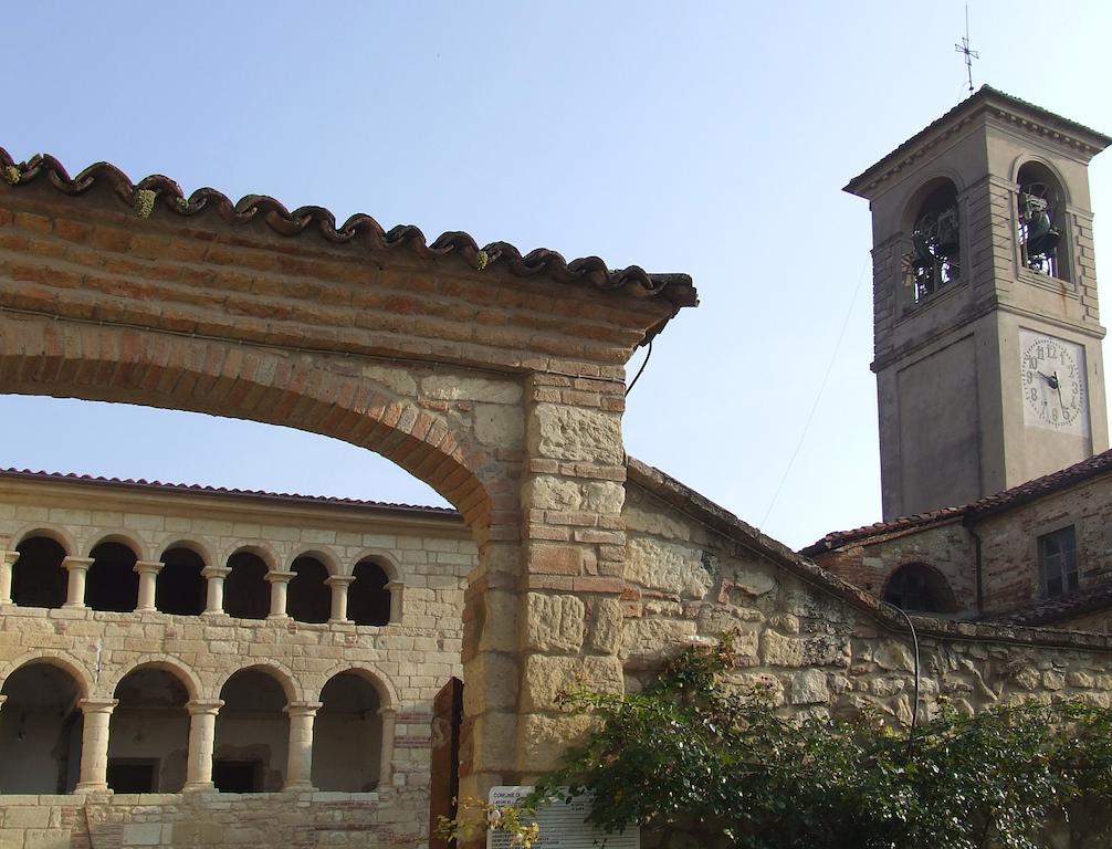 Benvenuti Altrove Bed and Breakfast Cella Monte Buitenkant foto